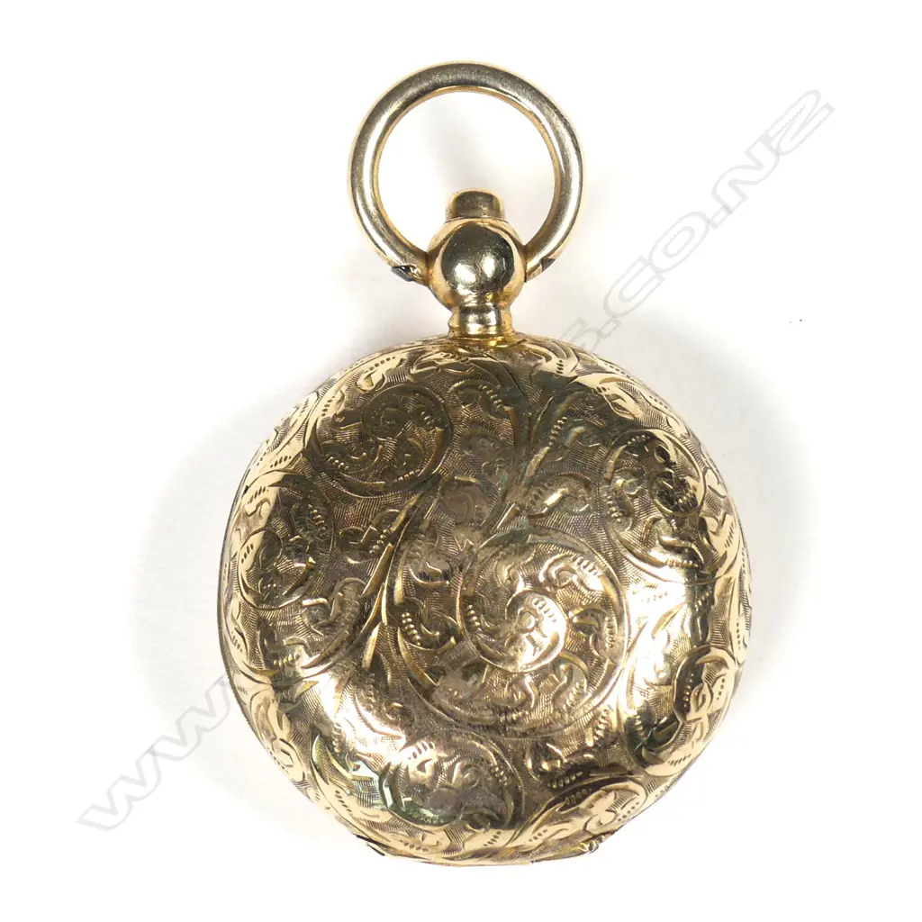 An early 20thC 9ct. yellow gold engraved sovereign case Image 1++