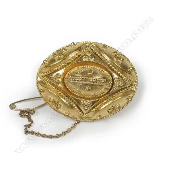 A Victorian 15ct gold mourning brooch