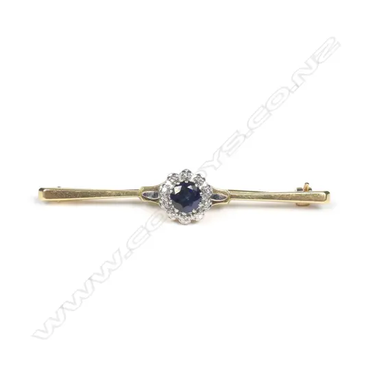 An early 20thC 18ct. yellow gold sapphire and diamond bar brooch