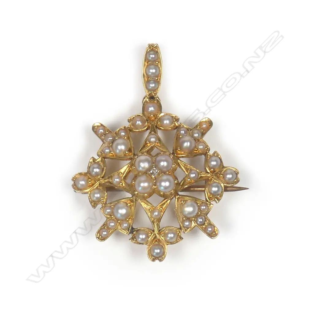 A c.1900 15ct. yellow gold and seed pearl pendant/brooch Image 1++