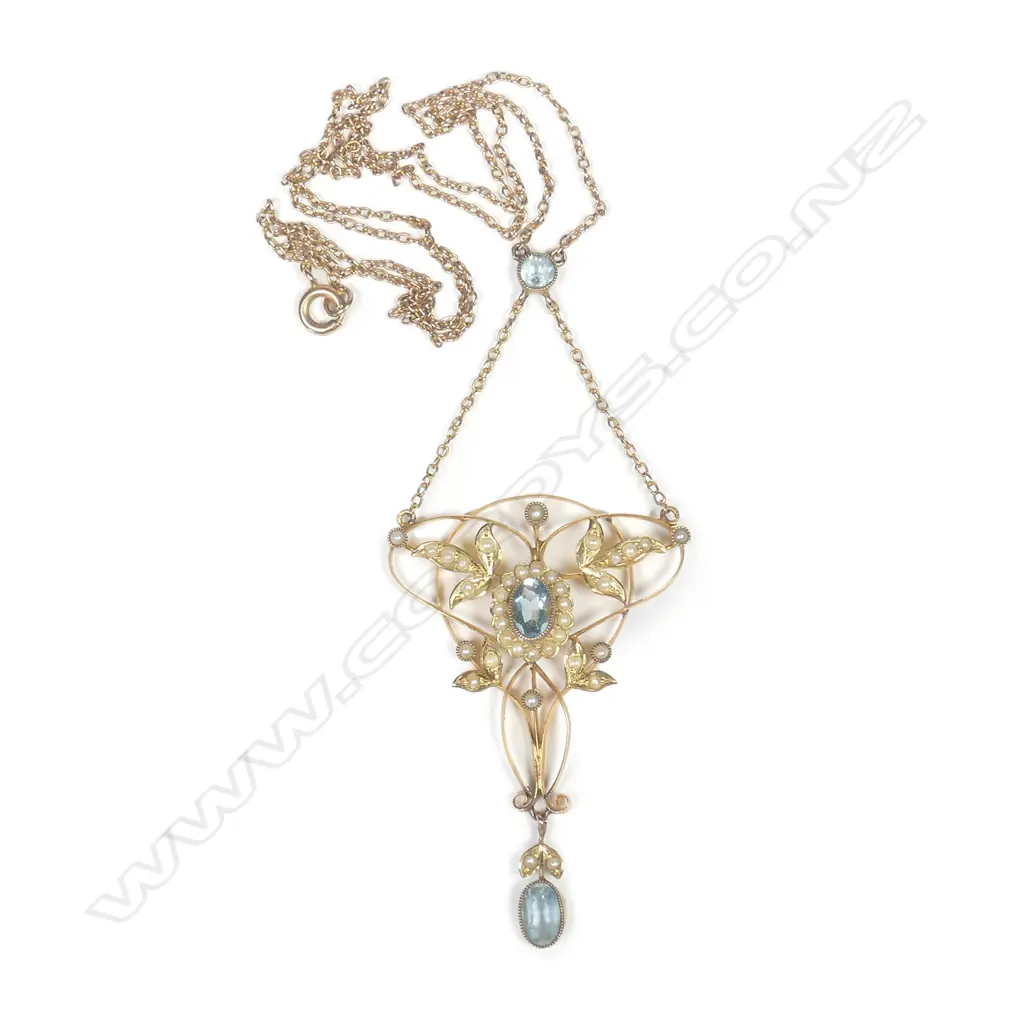 A 9ct. yellow gold Image 1++