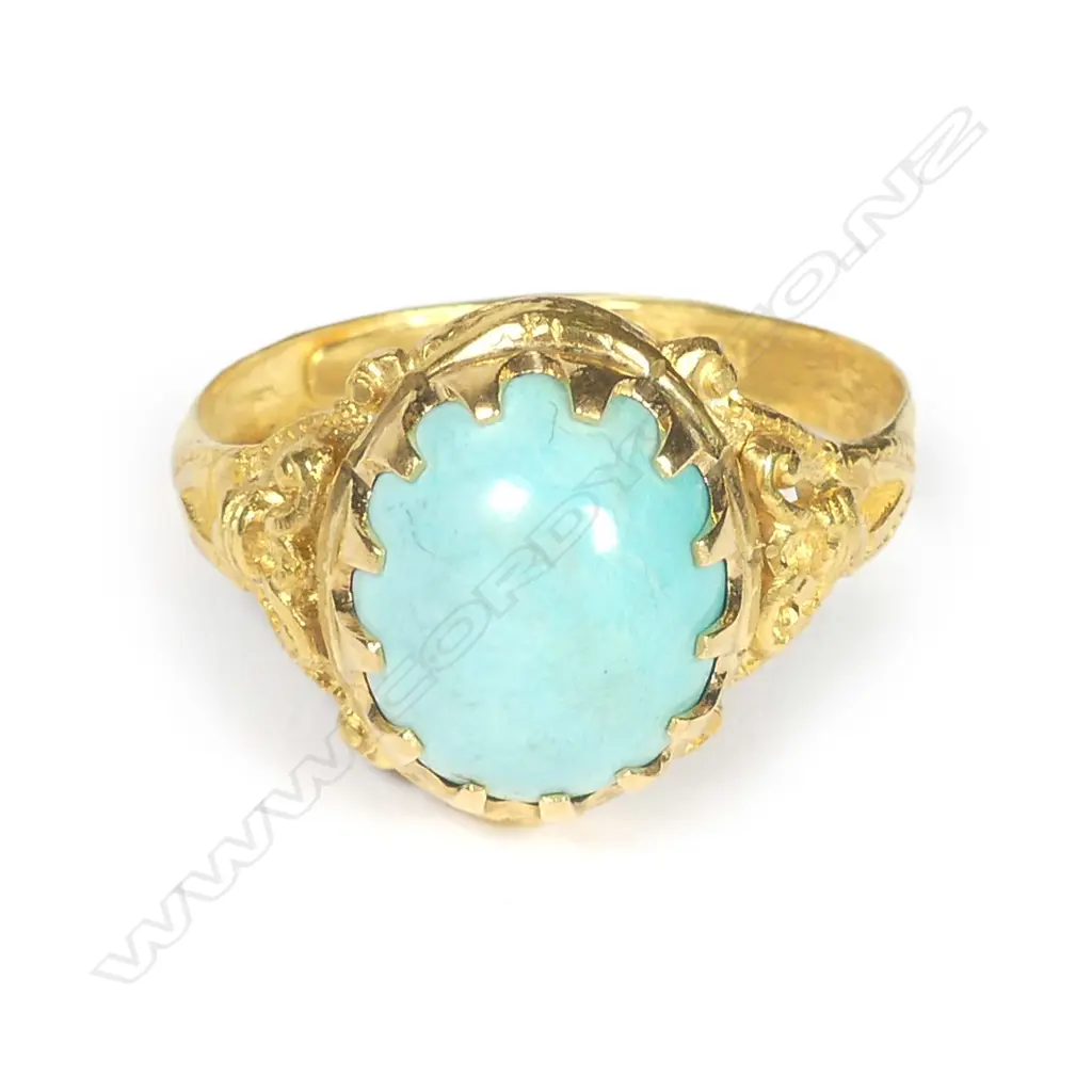 An early 20thC Chinese 20ct. bright yellow gold and turquoise ring Image 1++