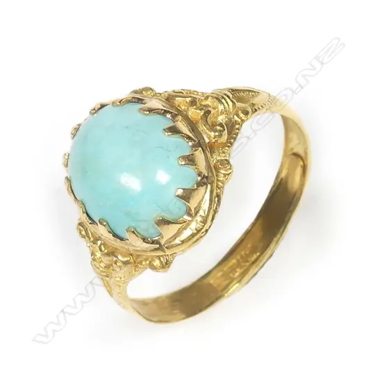 An early 20thC Chinese 20ct. bright yellow gold and turquoise ring
