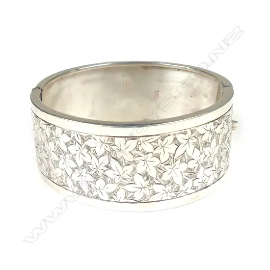 A Victorian silver wide hinged bangle
