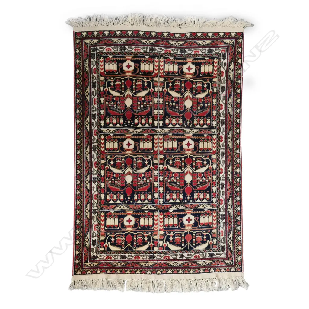 An Iranian hand knotted rug Image 1++