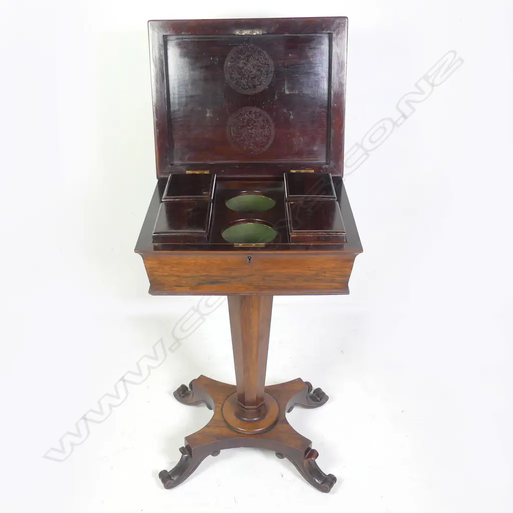 A Regency rosewood teapoy Image 1++