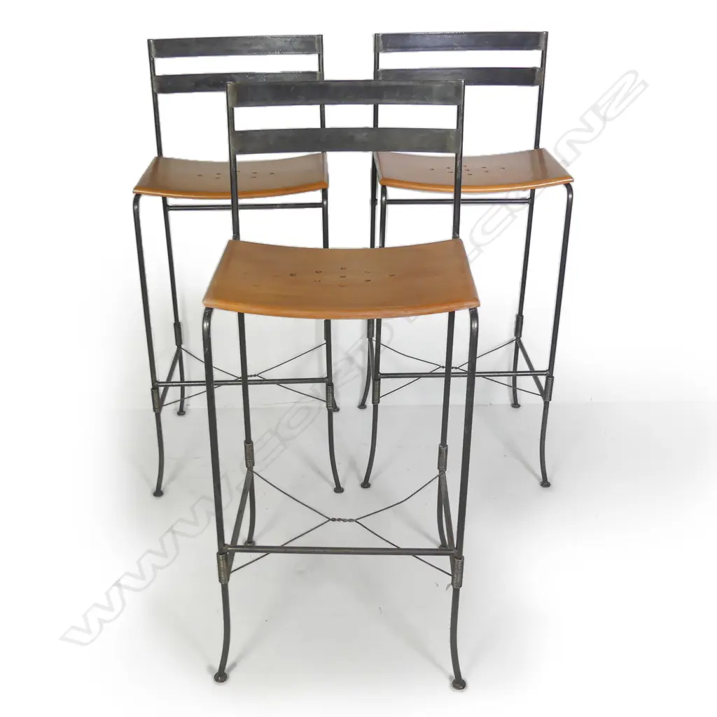 Marilyn Sainty set of three 1990 New Zealand design bar stools Image 1++