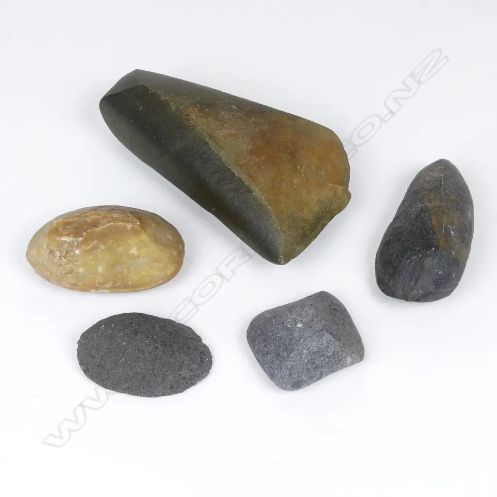 Five ventifacts Image 1++