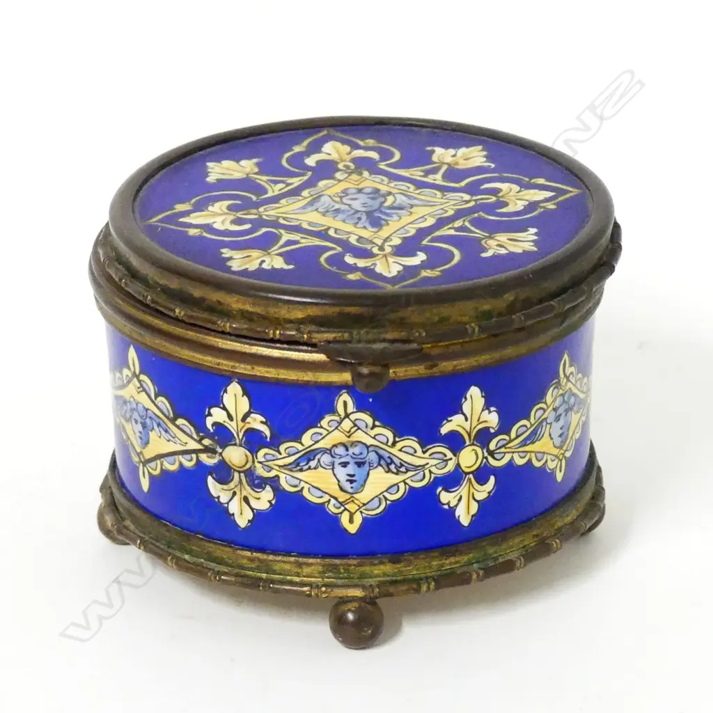 A 19thC European (French) enamel and ormolu box Image 1++