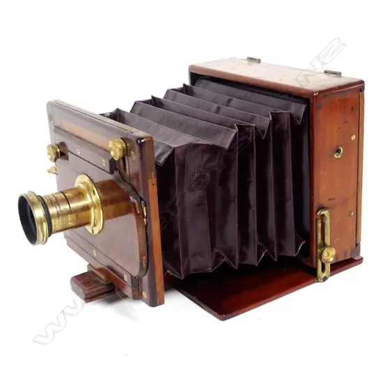 A W. W. Rouch Patent portable half plate mahogany field camera 1880 -1885