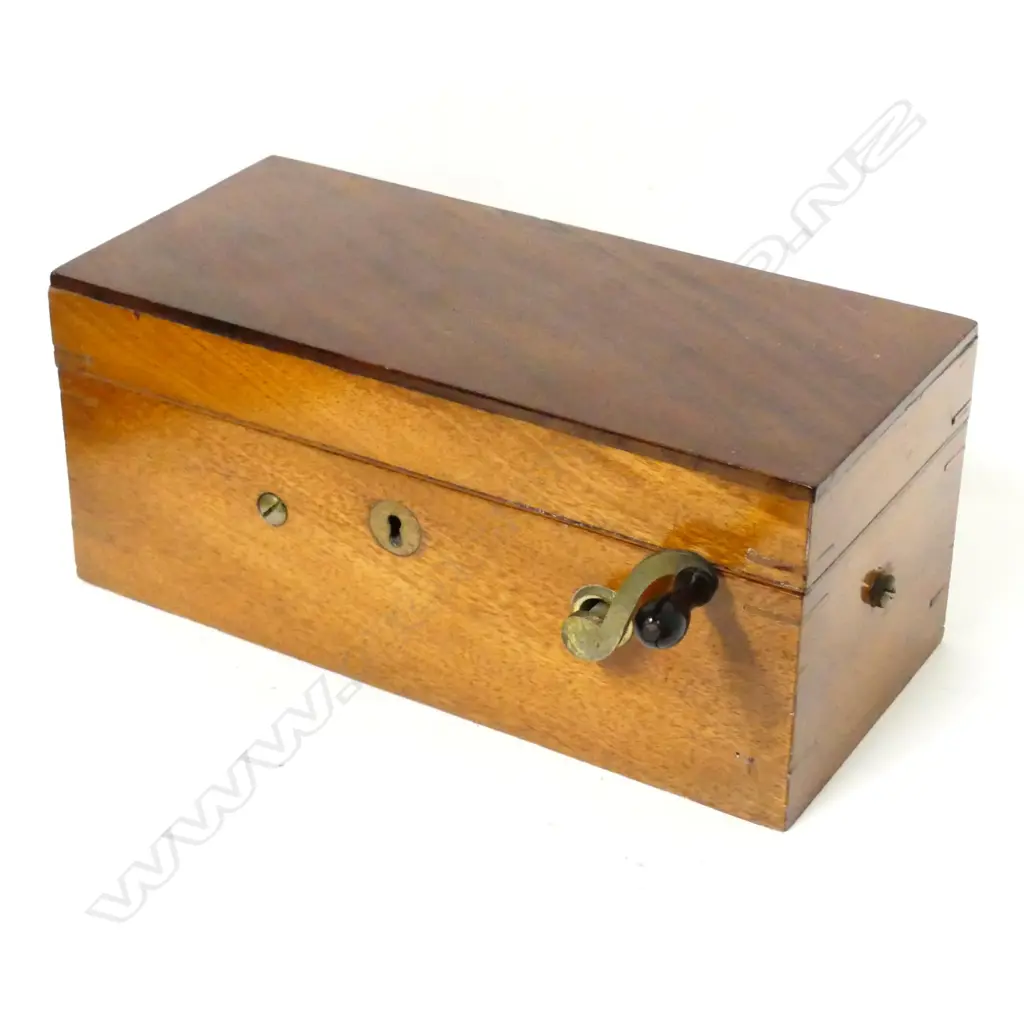 A Victorian period medical 'Magneto-Electric Machine manufactured by S Maw Image 1++