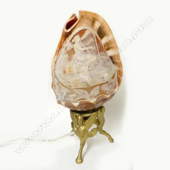 A vintage cameo shell lamp