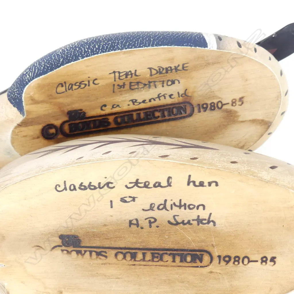 A pair of wooden teal duck decoys Image 1++