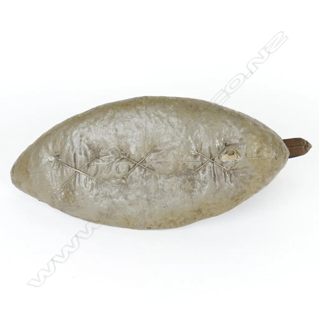 An early vintage fine weave canvas duck decoy Image 1++