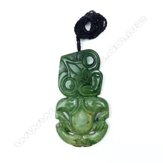 A contemporary pounamu hei tiki