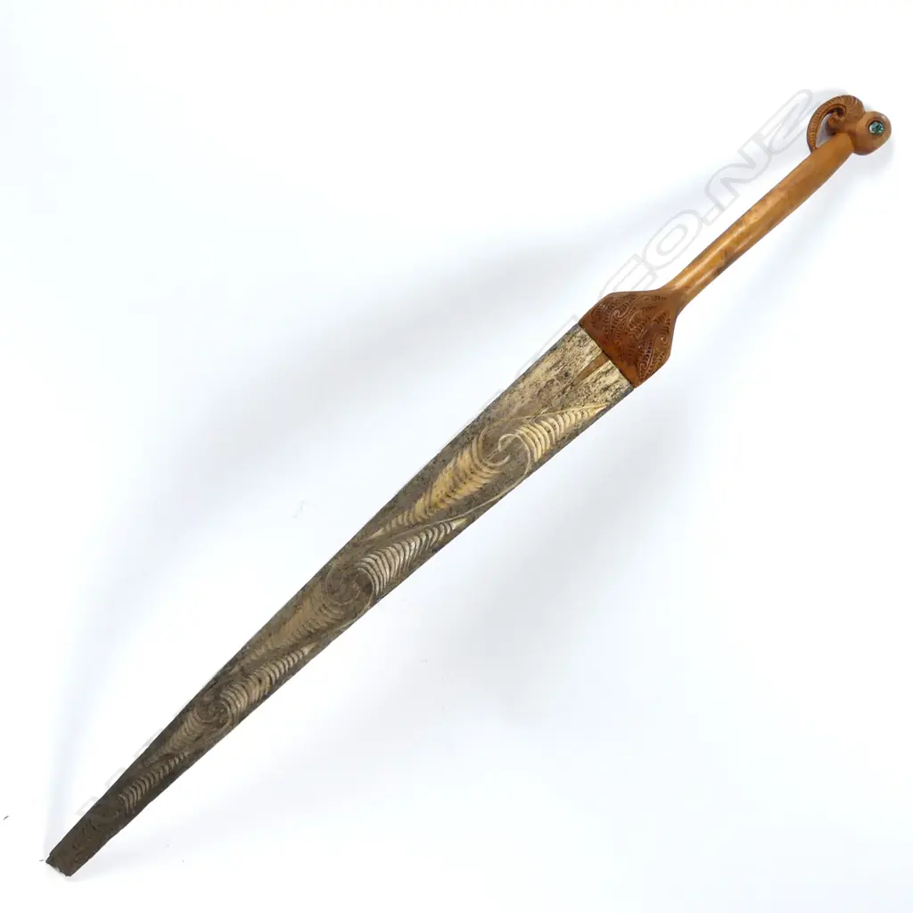 An unusual Maori folk art carved swordfish bill Image 1++