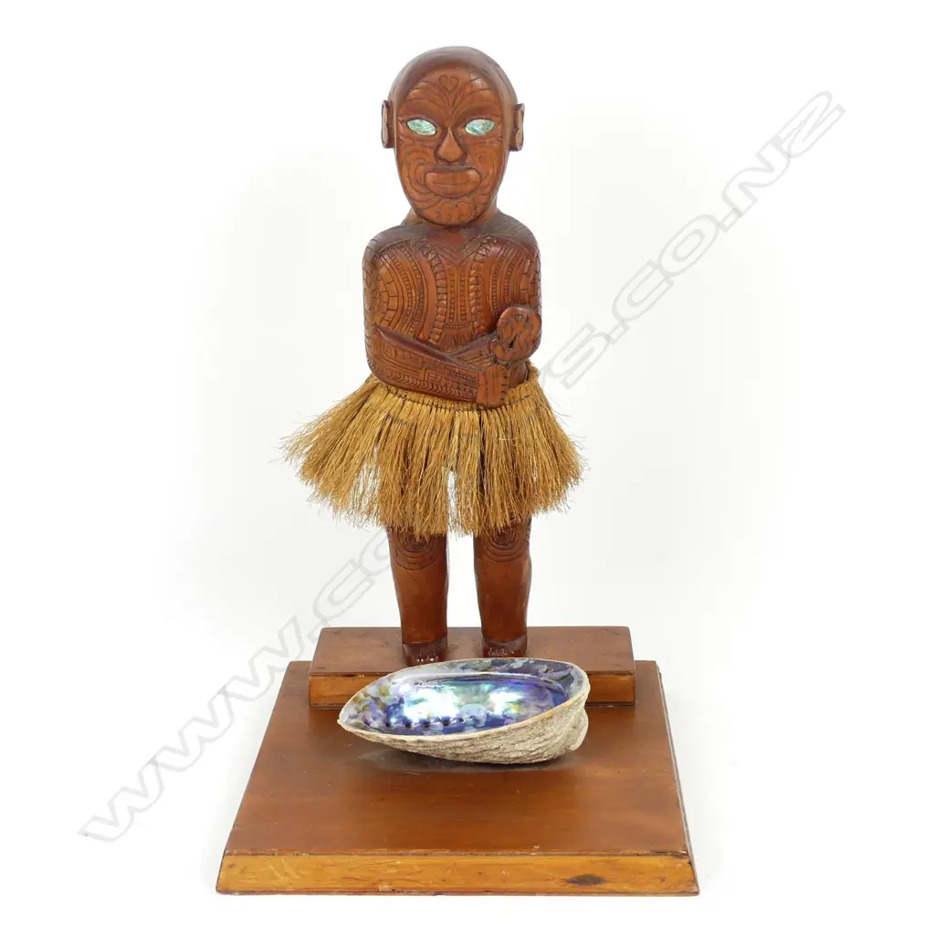 An early 20thC attributed Captain Gilbert Small NZ folk art carved kauri Maori standing figure Image 1++