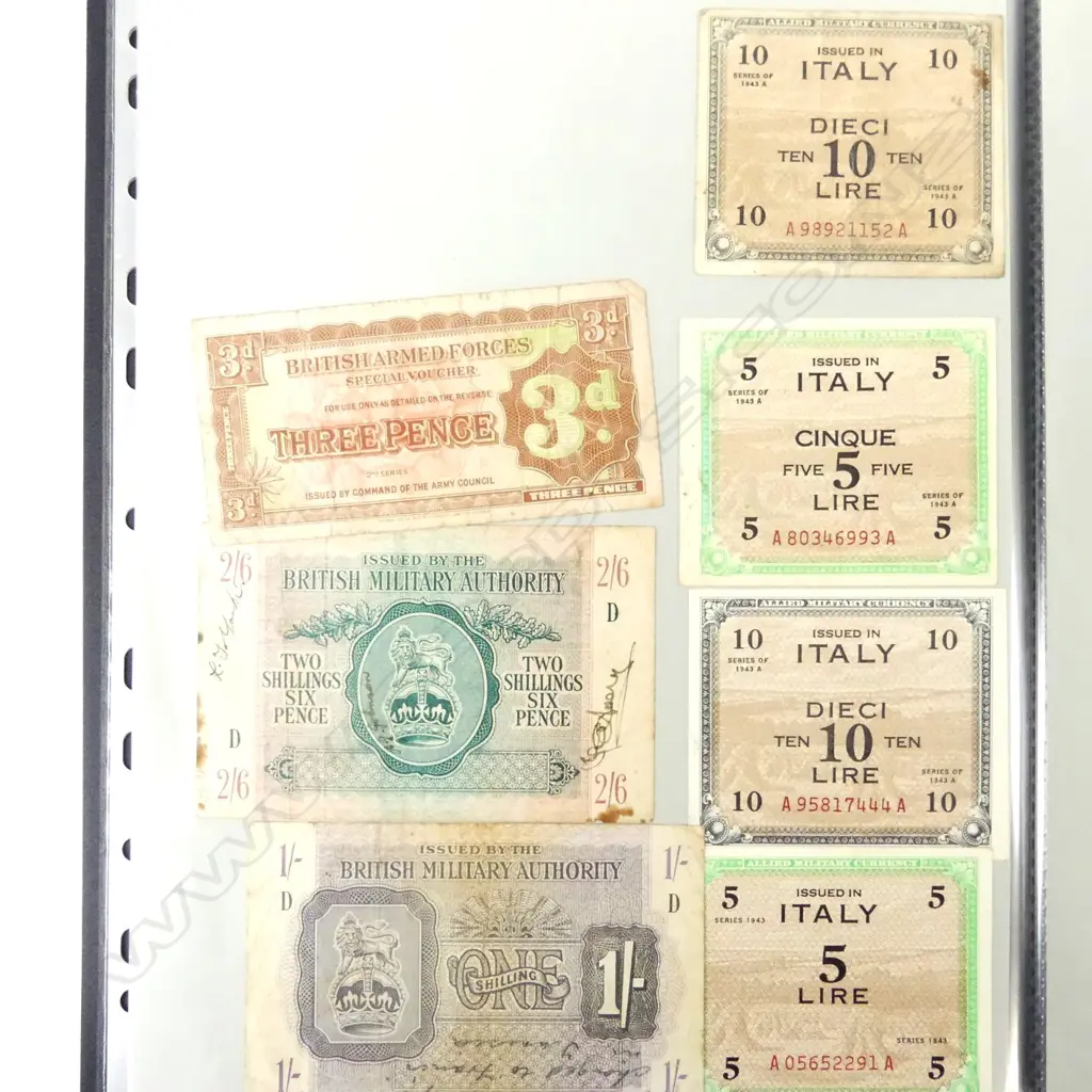 A folder of various ephemera Image 1++