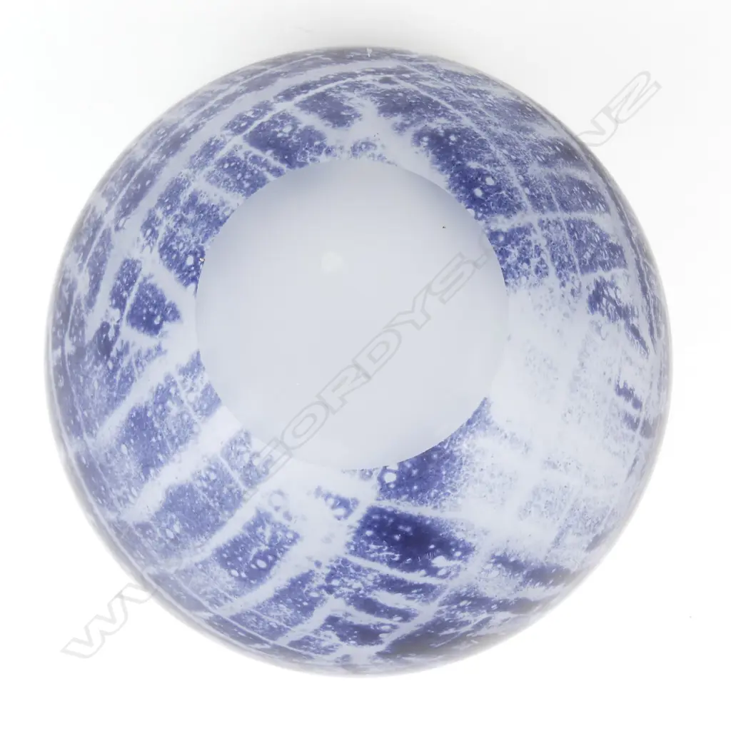 A Mike McGregor studio glass bowl Image 1++