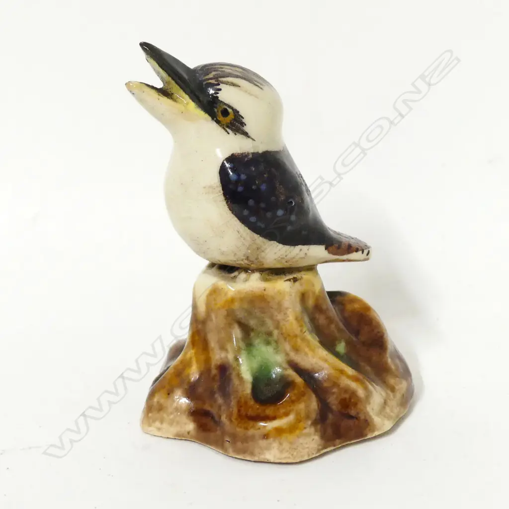 A pottery Grace Seccombe kookaburra Image 1++