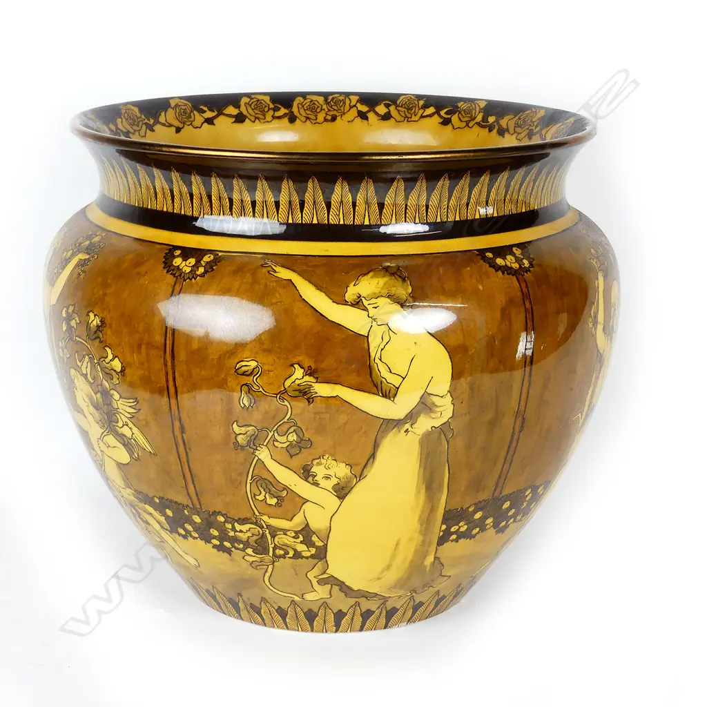 A rare and impressive large Doulton Art Nouveau jardiniere Image 1++