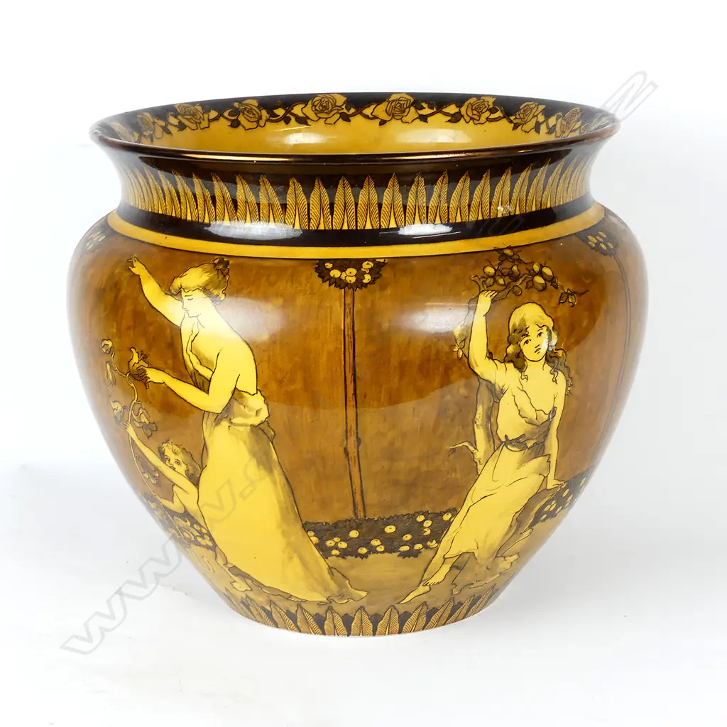 A rare and impressive large Doulton Art Nouveau jardiniere Image 1++