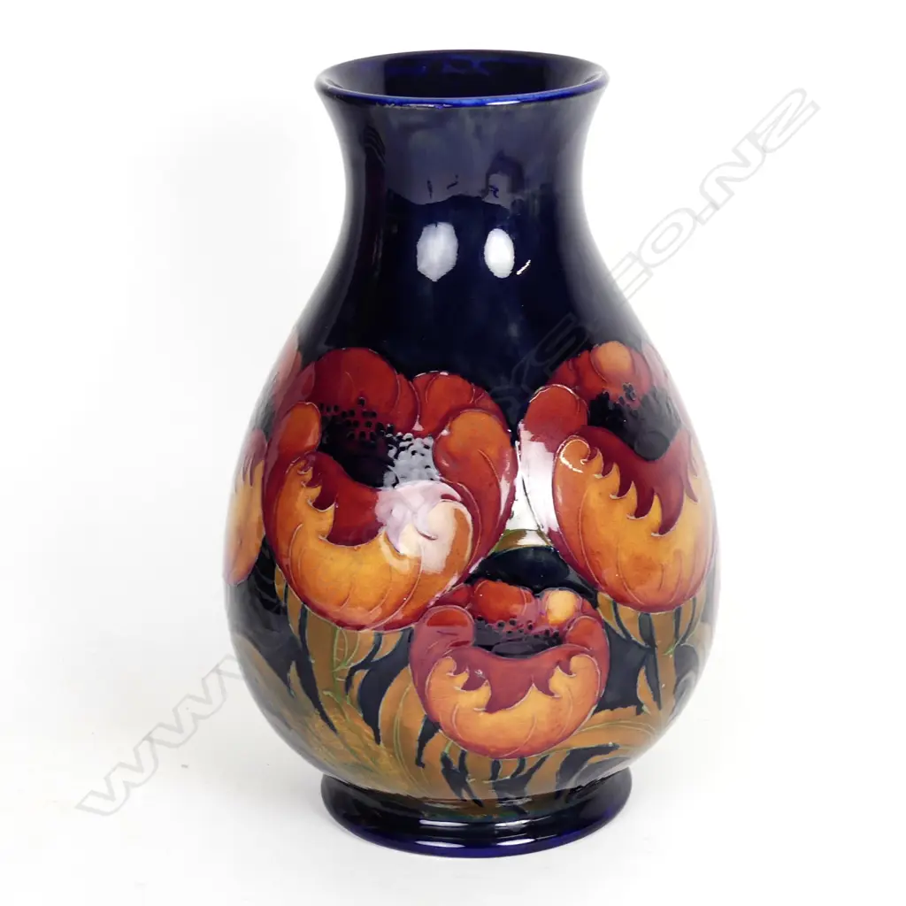 An impressive large William Moorcroft ‘Big Poppy’ vase Image 1++