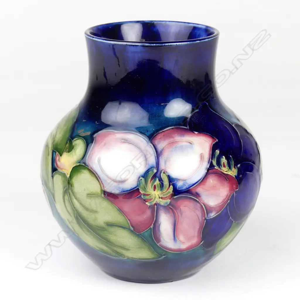A Walter Moorcroft anemone vase Image 1++