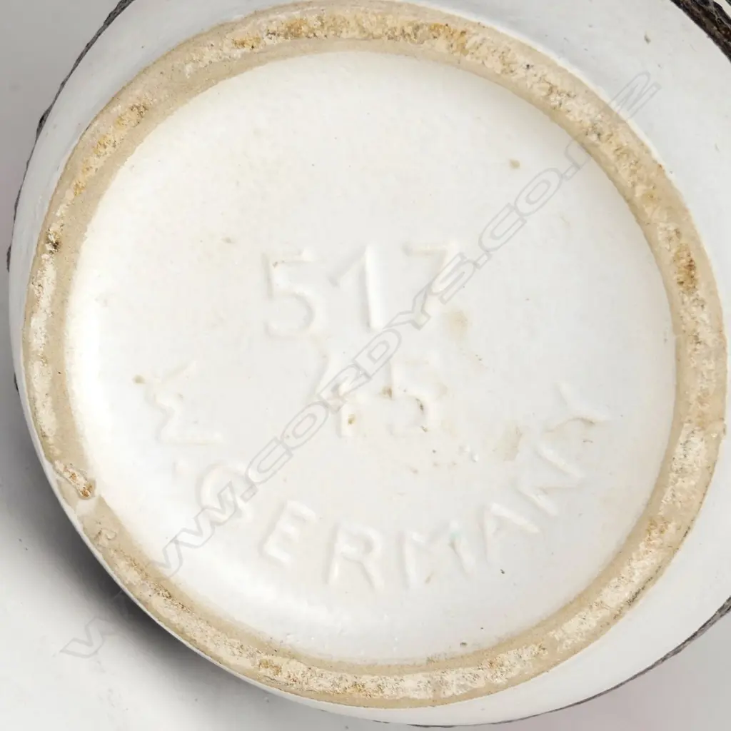 A West German floor vase Image 1++