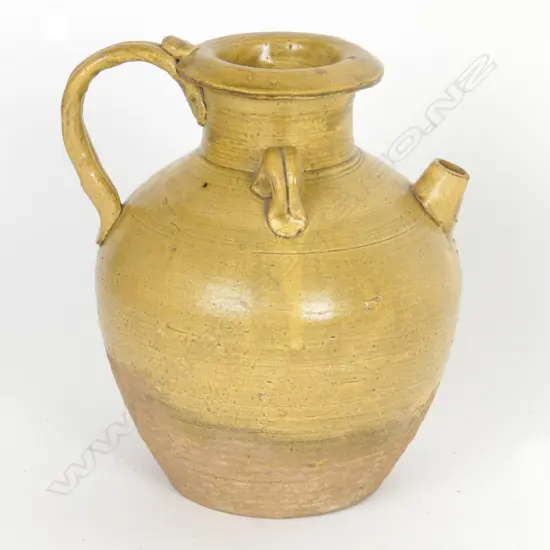 A Chinese ceramic wine ewer