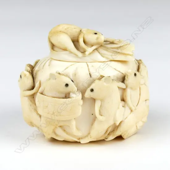 A small Japanese ivory box