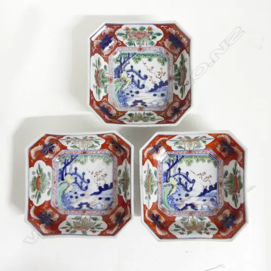 Three Chinese porcelain dishes