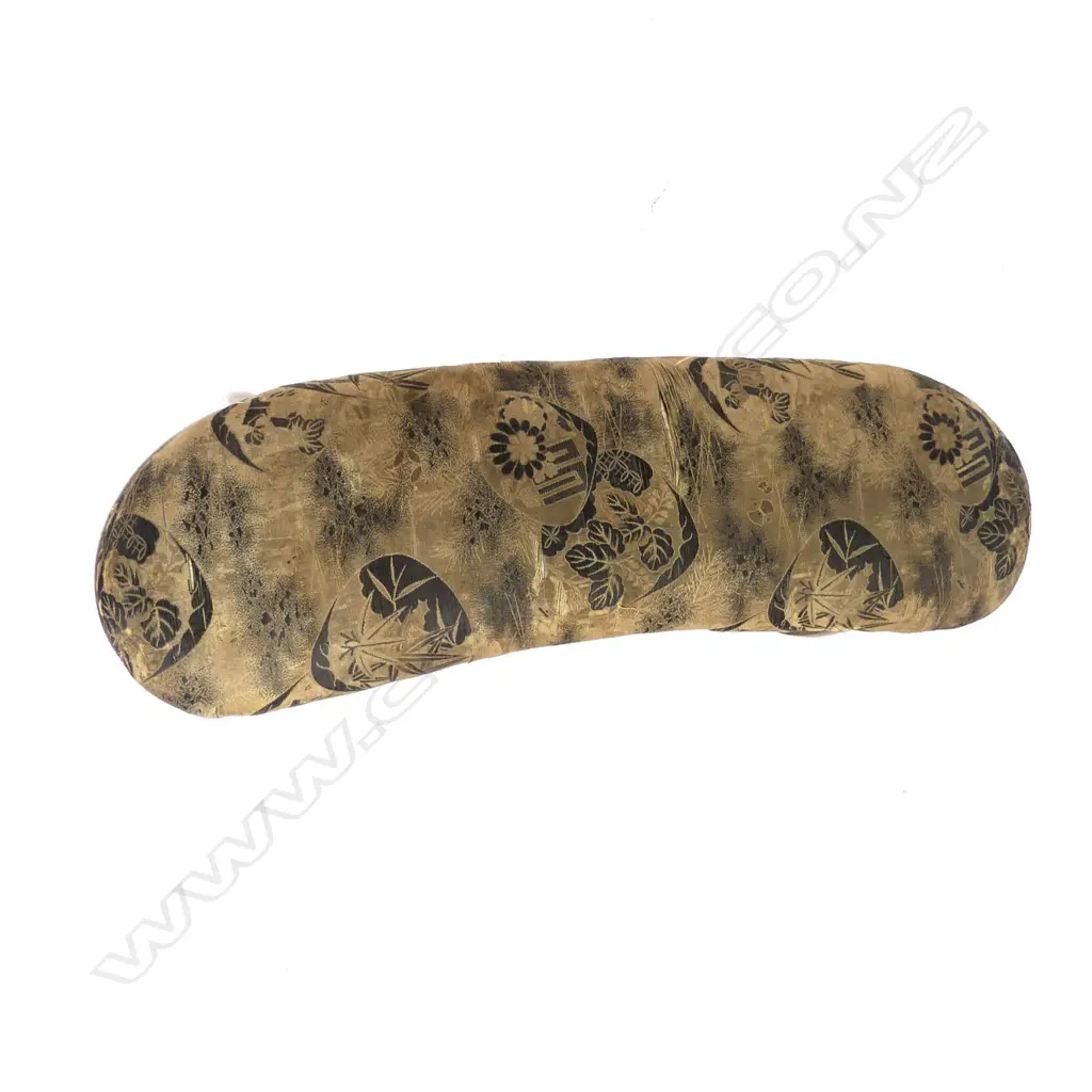 An Edo/early Meiji period kyousoku (armrest) Image 1++