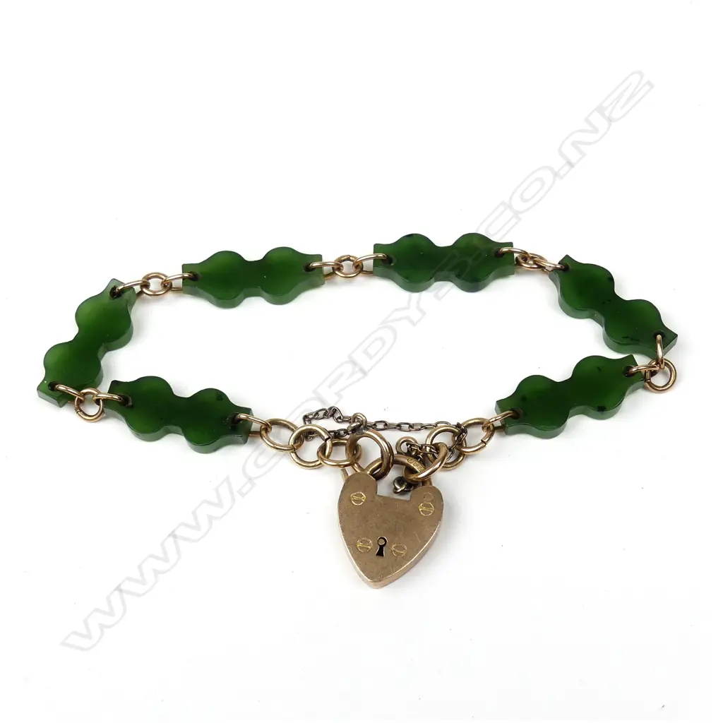 A 9ct. yellow gold and greenstone bracelet Image 1++