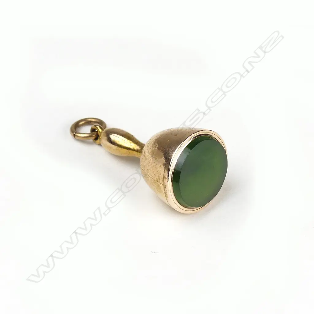 A Masonic 9ct gold and greenstone pendant Image 1++