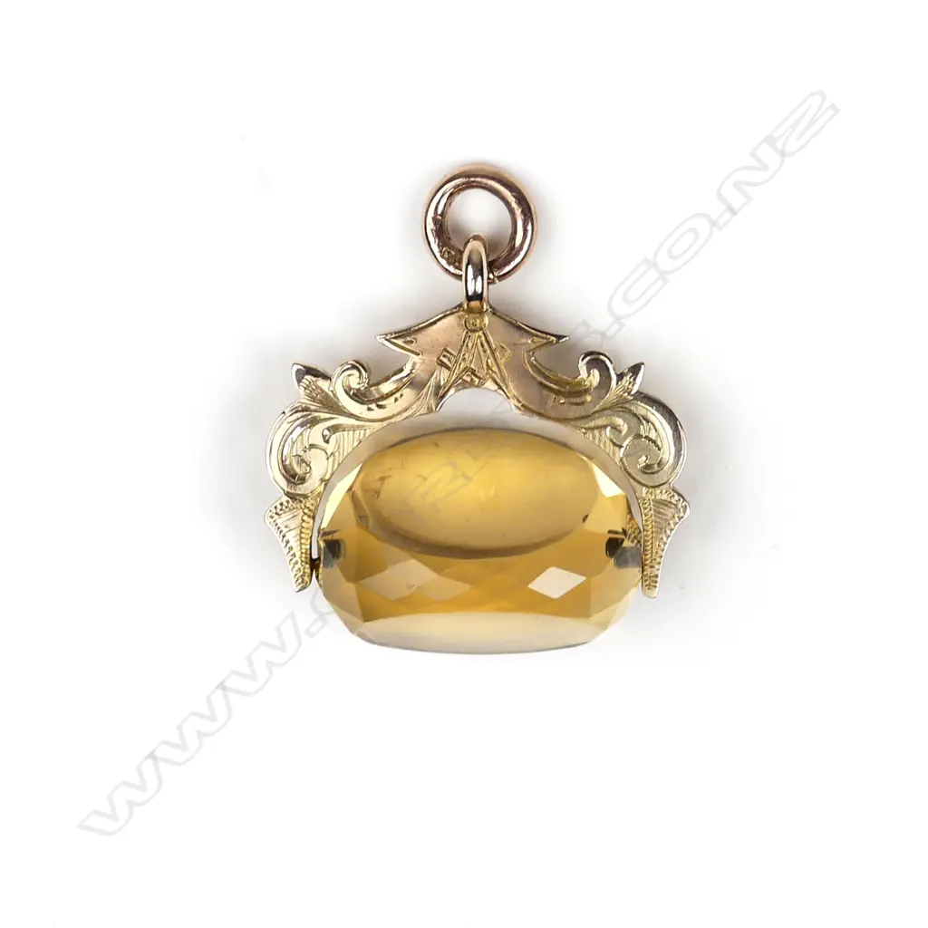 A 9ct gold and citrine spinner Image 1++