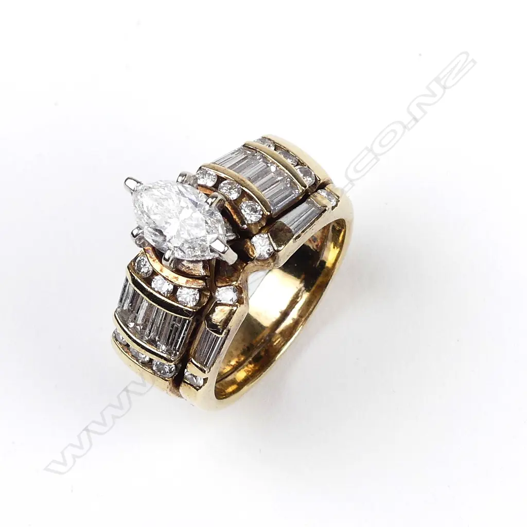A 14ct gold and diamond wedding set Image 1++