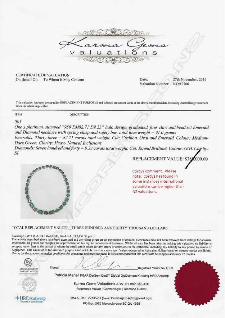 An impressive platinum emerald and diamond necklace Image 1++