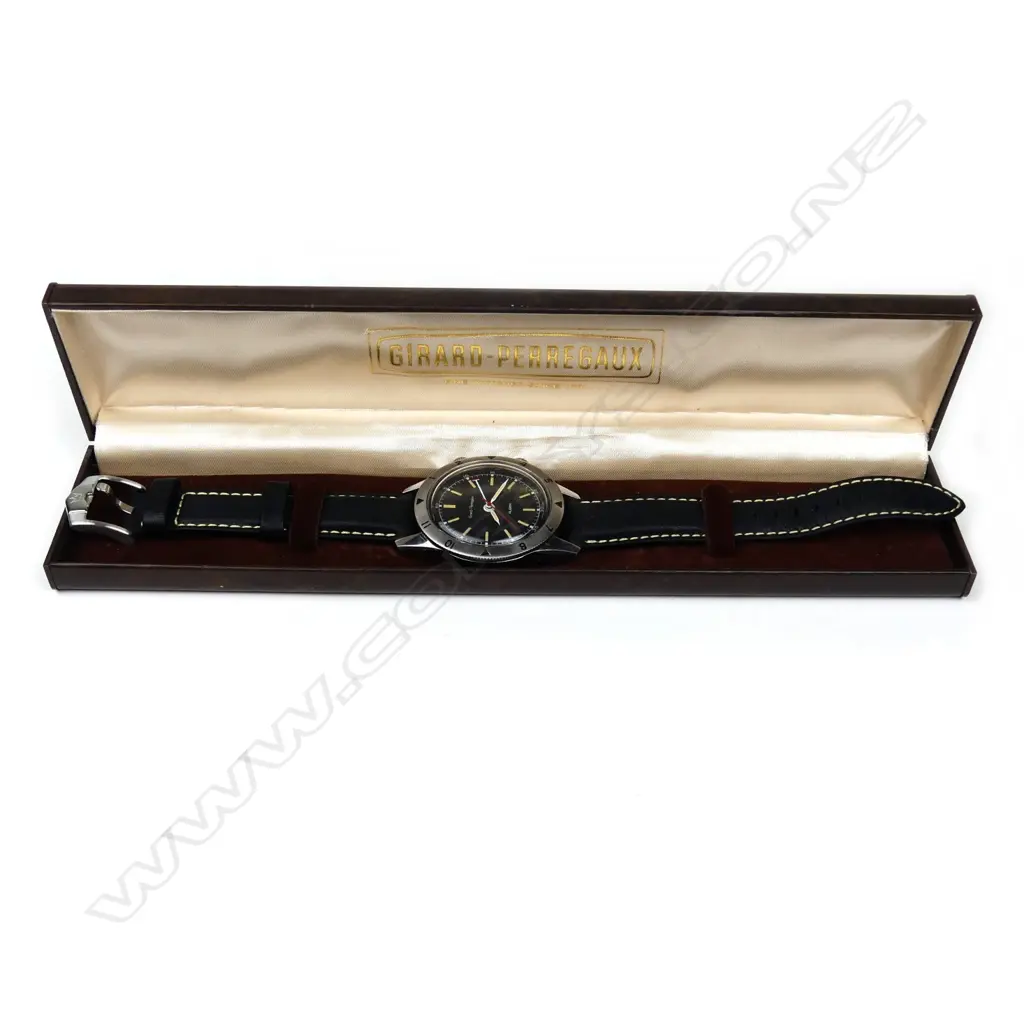 A Girard-Perregaux mechanical alarm wristwatch Image 1++