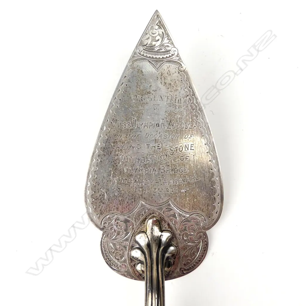 An ivory handled silver presentation trowel Image 1++