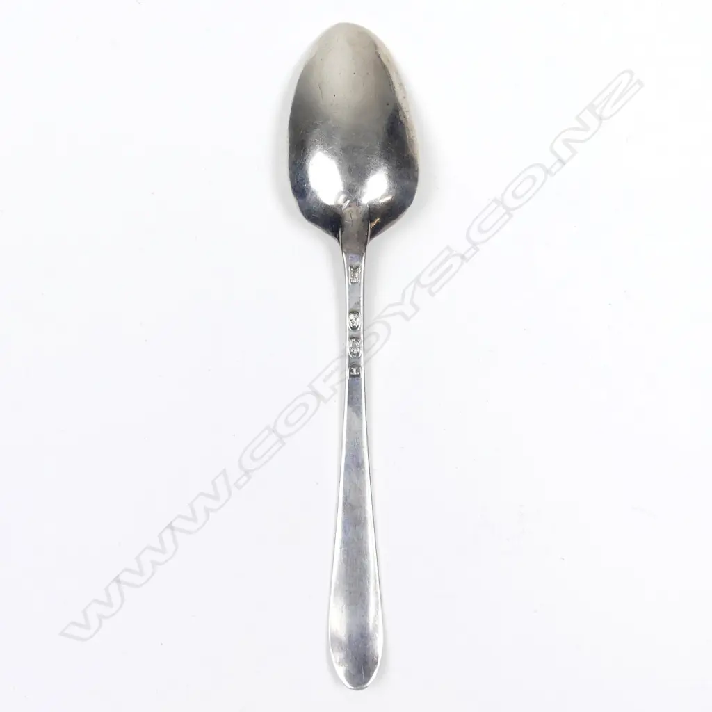 A George III Irish silver dessert spoon Image 1++