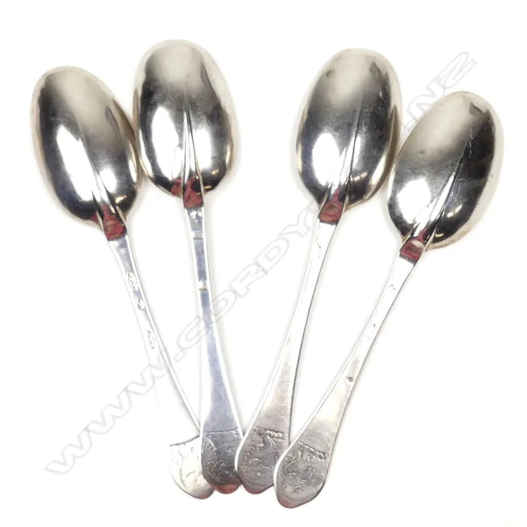 Four Queen Anne silver dog-nose spoons Image 1++