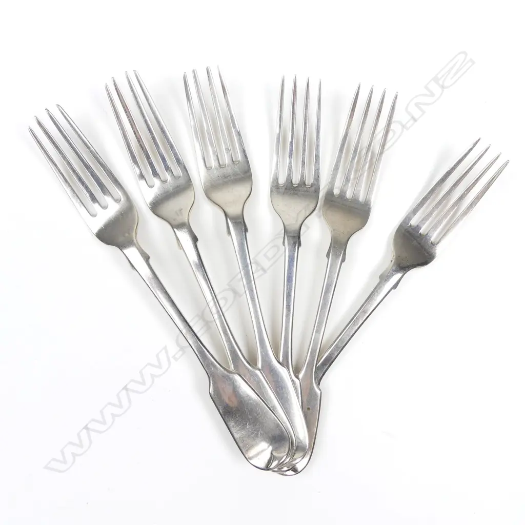 Six silver dessert forks Image 1++