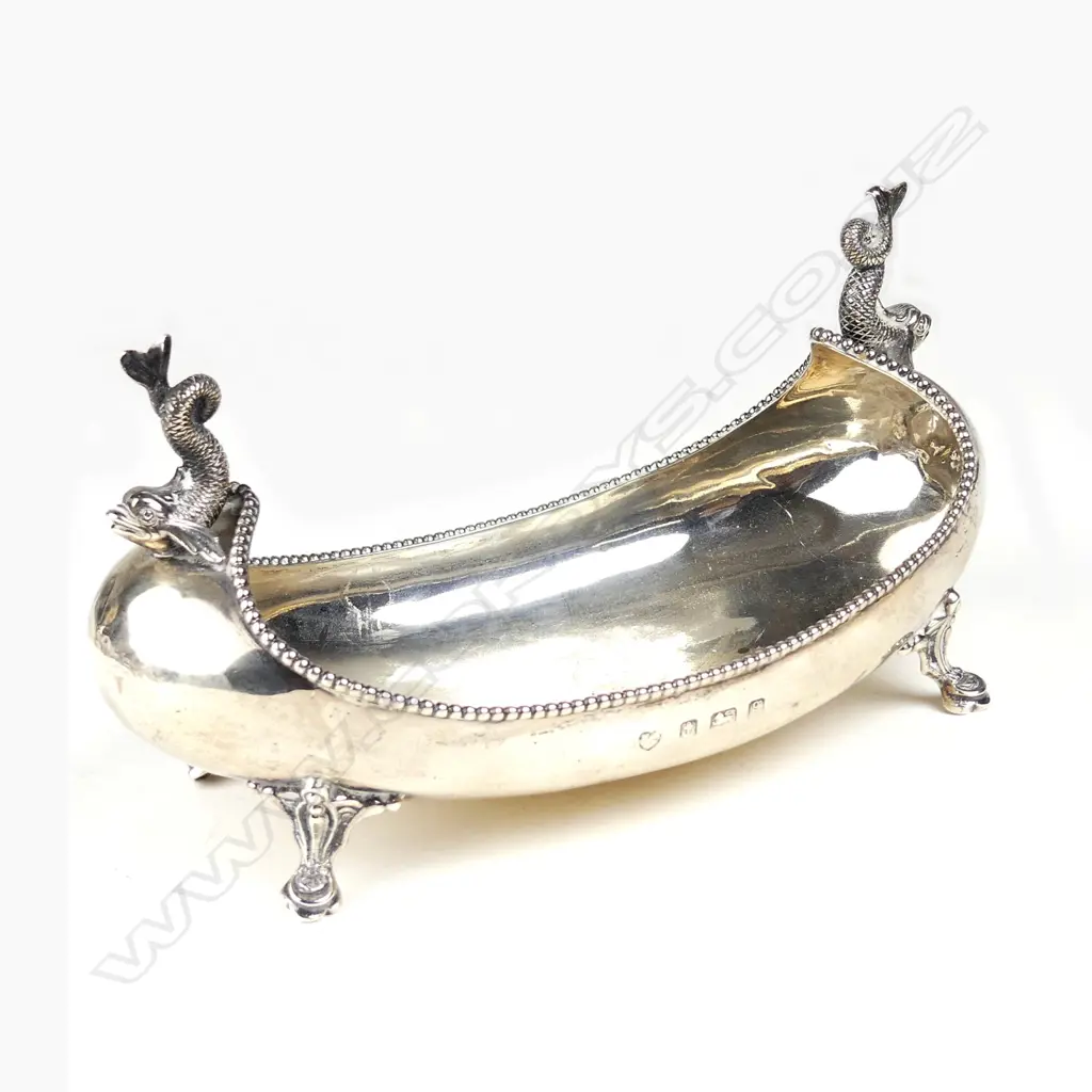 An Edwardian boat shaped bonbonniere Image 1++