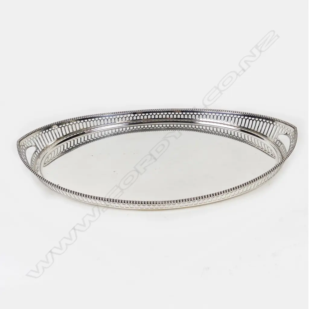 A Dutch silver gallery tray Image 1++