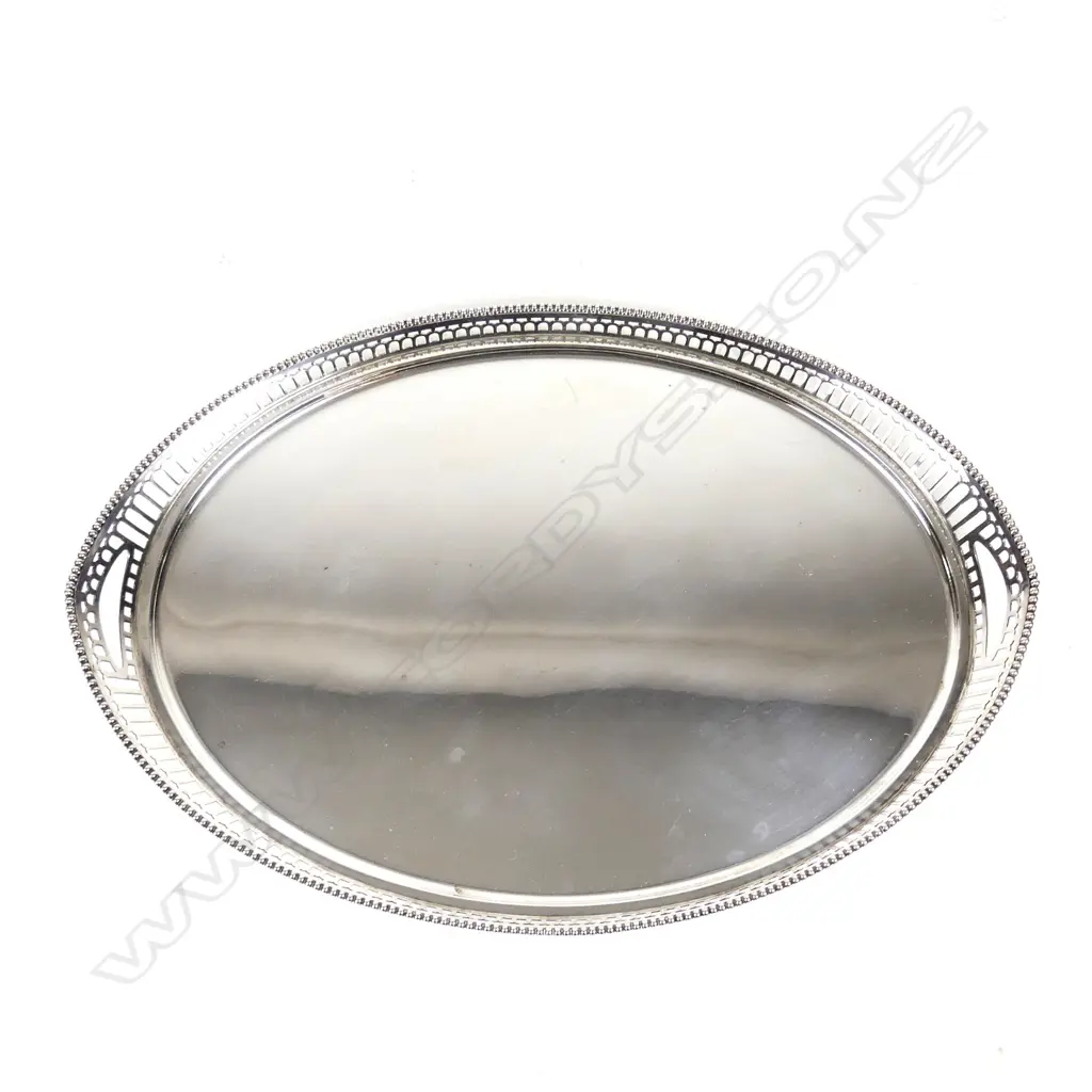 A Dutch silver gallery tray Image 1++