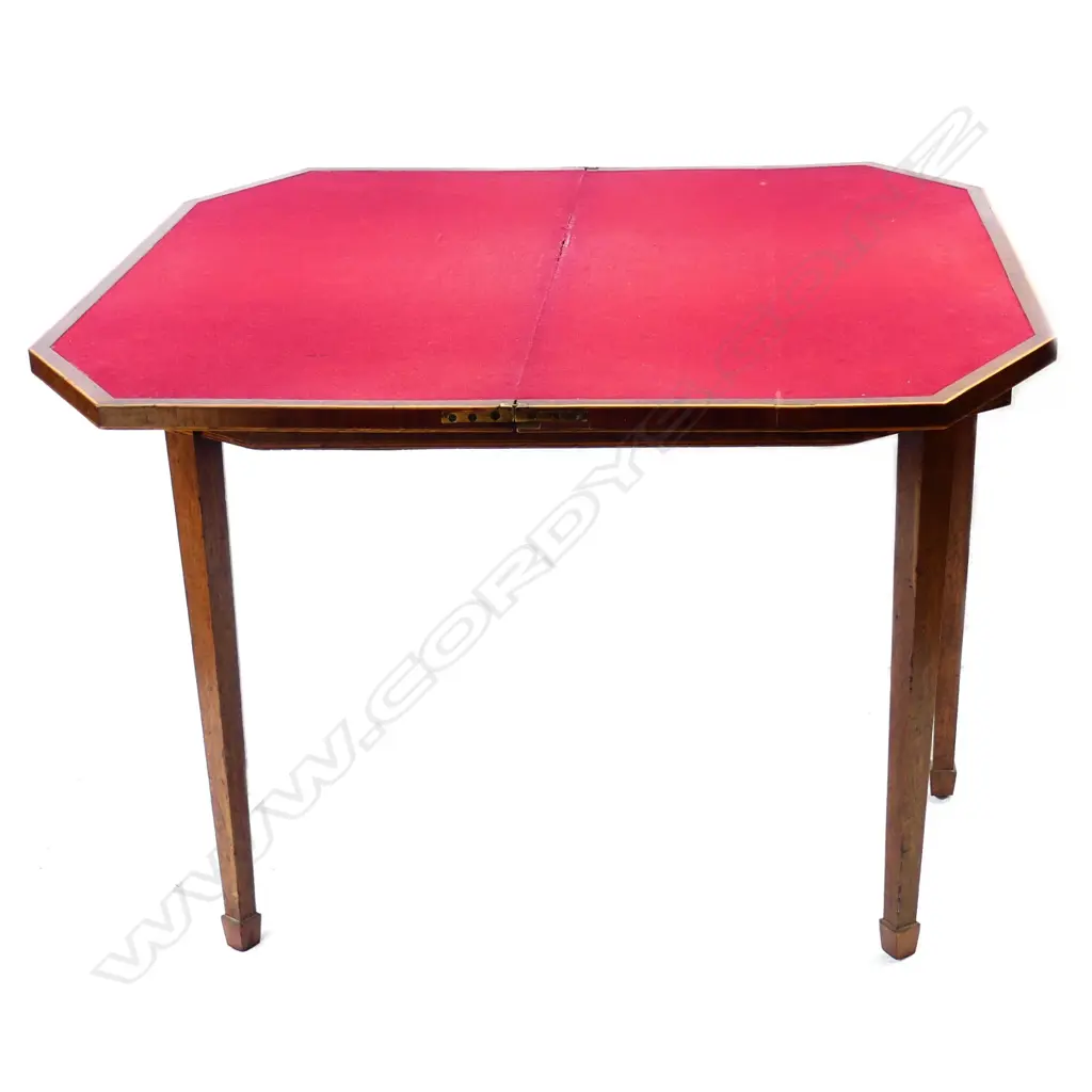 An Edwardian mahogany card table Image 1++