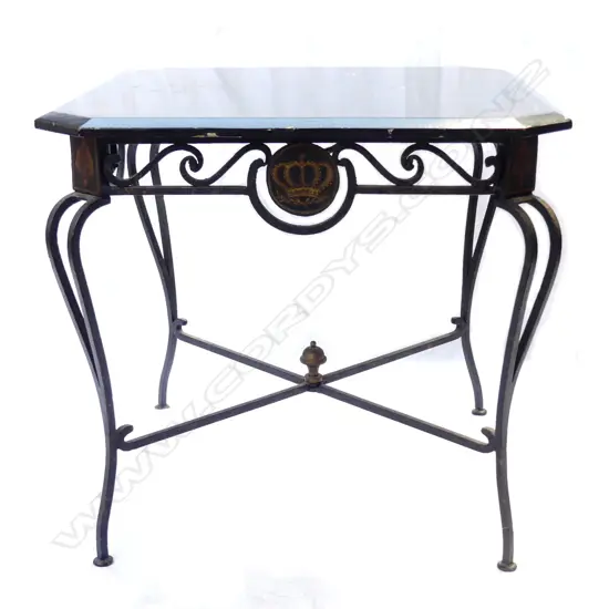 A French style occasional table