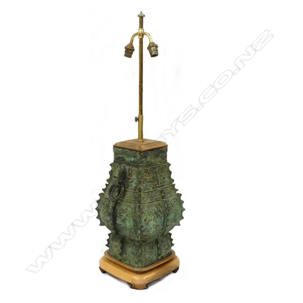 A Chinese archaic bronze style table lamp Image 1++