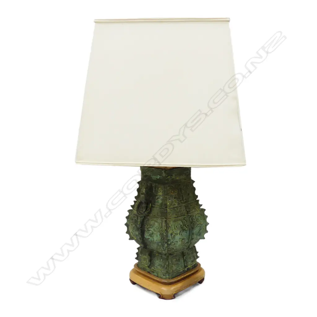 A Chinese archaic bronze style table lamp Image 1++